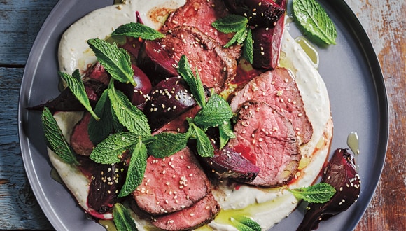 Roast beef and beetroot salad