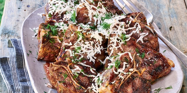 BBQ lamb champs with grated cheese, the perfect BBQ recipe